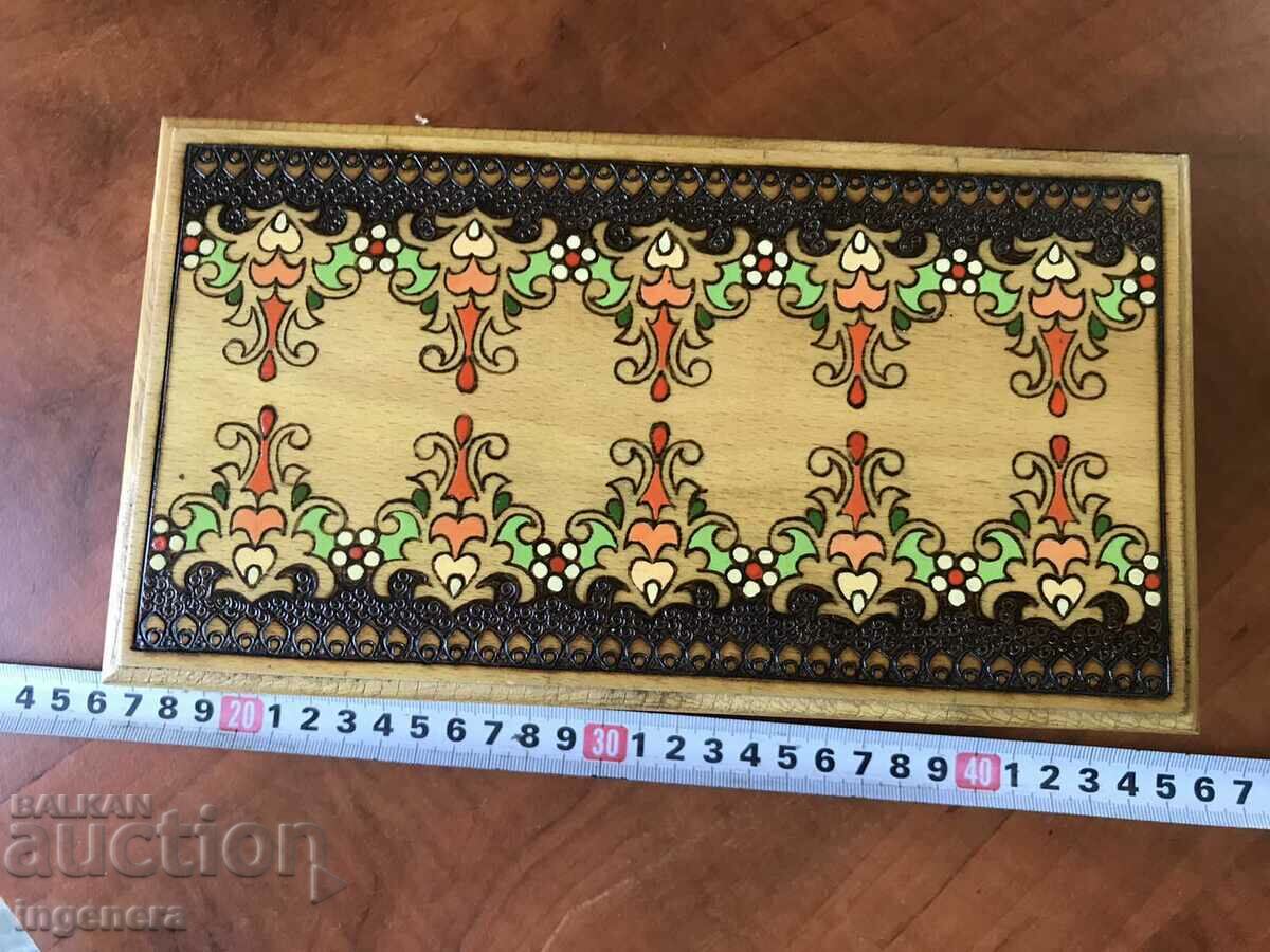 BOX WOOD PYROGRAPH DRAWING ANTIQUE FROM SOCA MOSTRA with price 76.00 BGN | € 38.86 BOX WOOD PYROGRAPH DRAWING ANTIQUE FROM SOCA MOSTRA with price 76.00 BGN | € 38.86