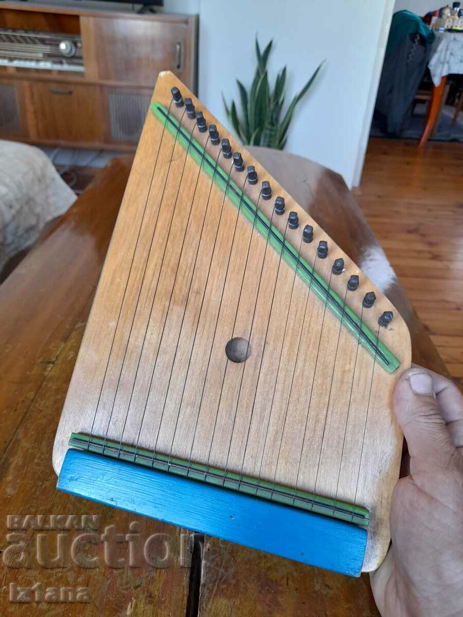 Old Children's Musical Instrument with price 65.00 BGN | € 33.23 Old Children's Musical Instrument with price 65.00 BGN | € 33.23
