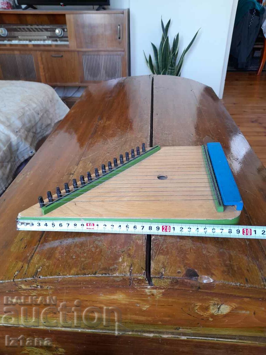 Delivery of Old Children's Musical Instrument Delivery of Old Children's Musical Instrument