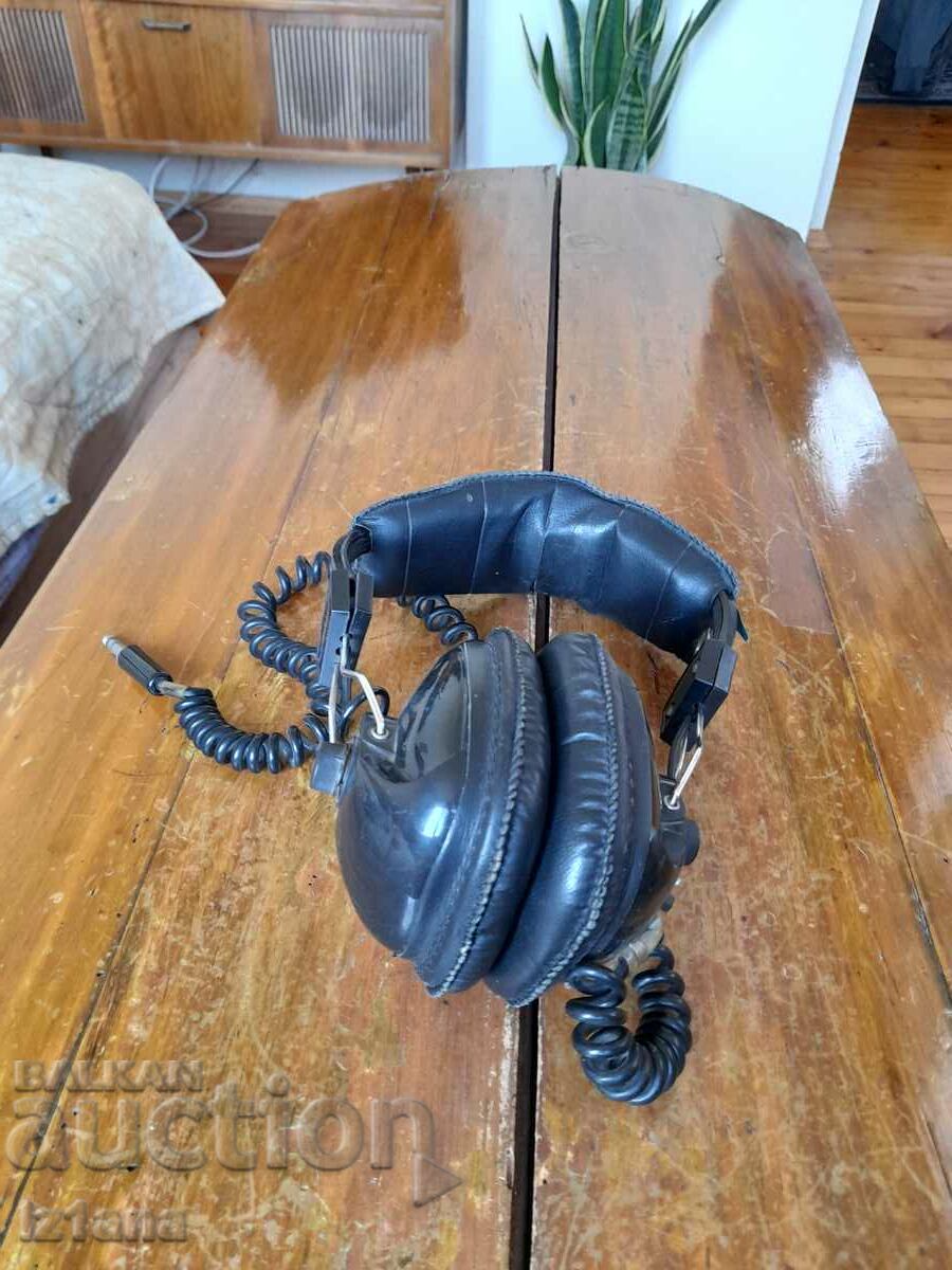 Old Daytron headphones