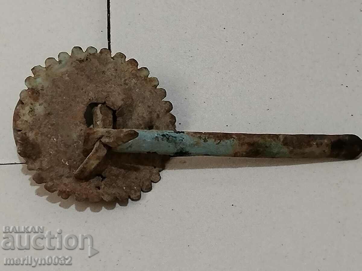 Antique wrought iron latch, lock, latch for an antique gate with price 43.00 BGN | € 21.99 Antique wrought iron latch, lock, latch for an antique gate with price 43.00 BGN | € 21.99