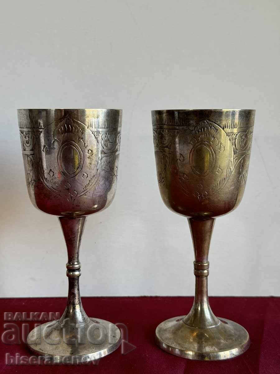 Beautiful glasses (2 pieces)
