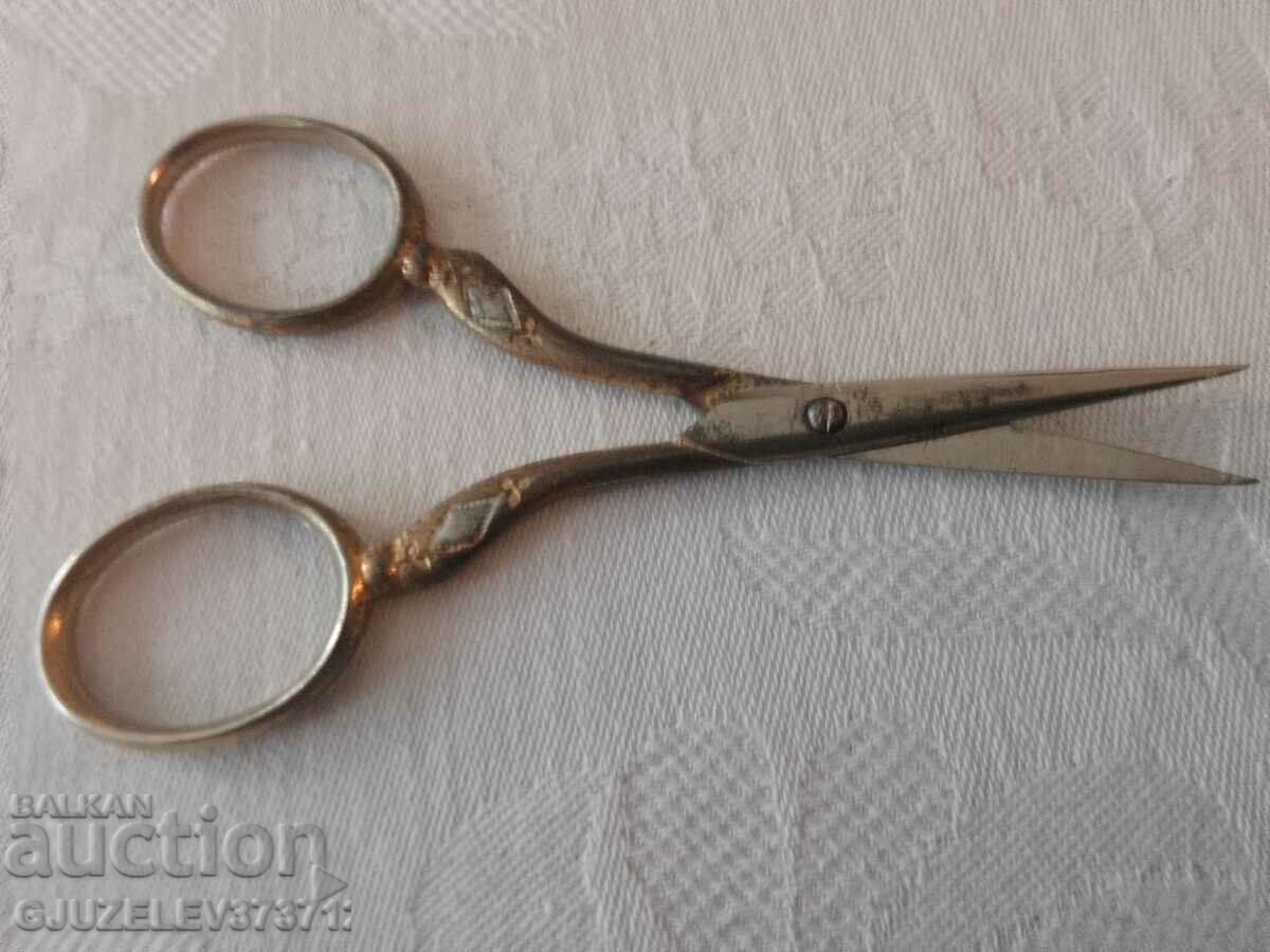 Auction Collectible Old Scissors Auction Collectible Old Scissors