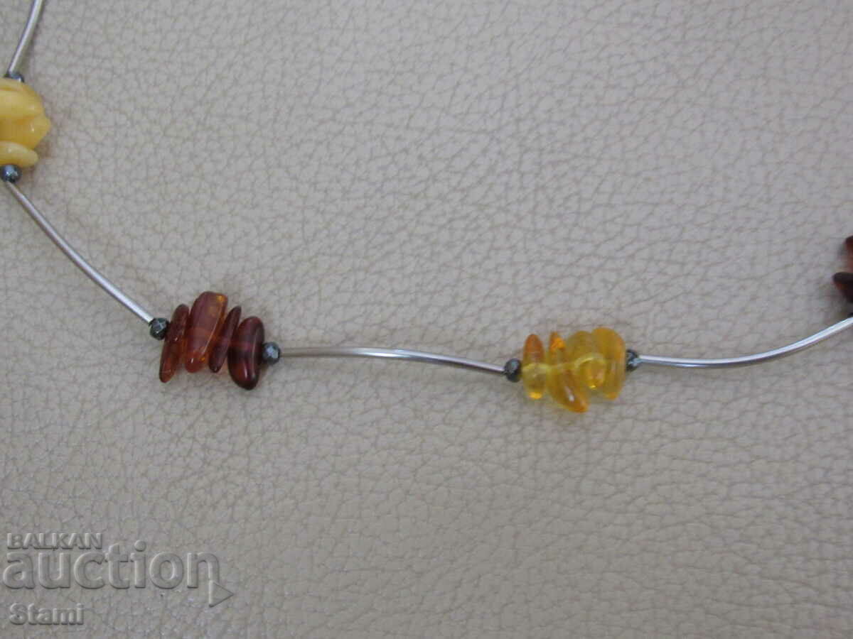 Auction Women's necklace made of premium Baltic amber Auction Women's necklace made of premium Baltic amber