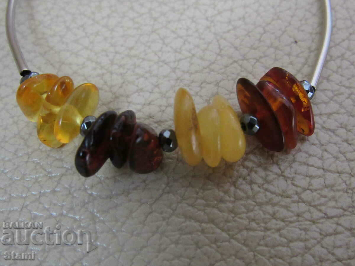 Delivery of Women's bracelet made of premium Baltic amber Delivery of Women's bracelet made of premium Baltic amber