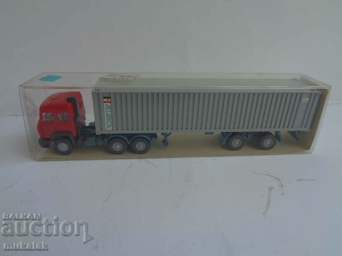 WIKING H0 1/87 IVECO CONTAINER TRUCK MODEL TOY TROLLEY - 6 WIKING H0 1/87 IVECO CONTAINER TRUCK MODEL TOY TROLLEY - 6