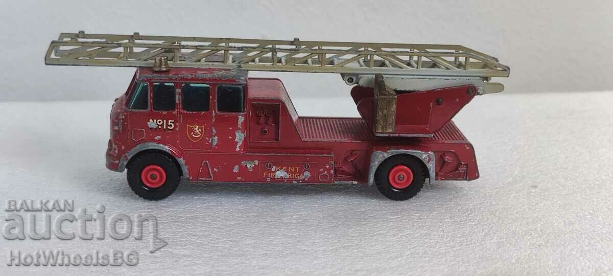 CUTIA DE chibrituri LESNEY. Mașină de pompieri Merryweather K-15 King Size