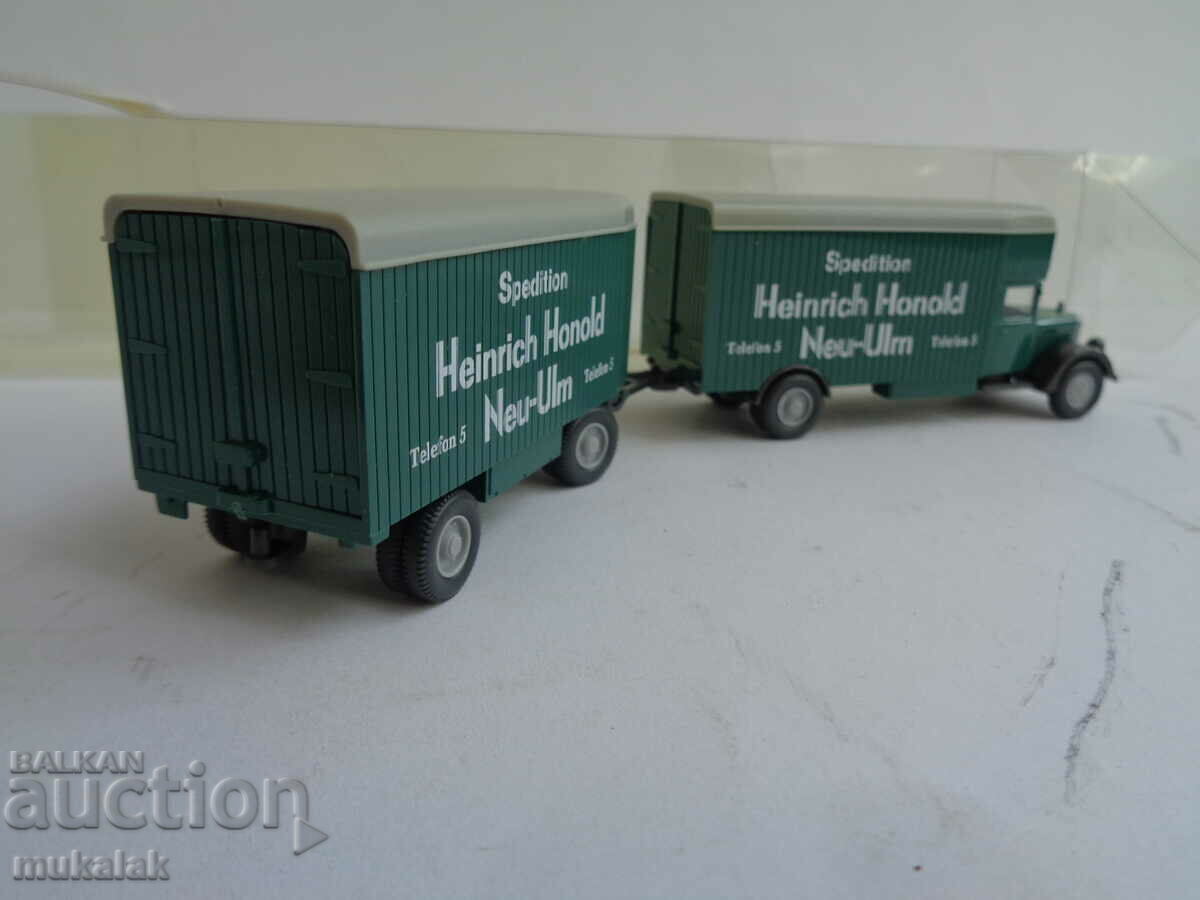 Delivery of WIKING H0 1/87 MERCEDES BENZ TRUCK MODEL TOY TROLLEY Delivery of WIKING H0 1/87 MERCEDES BENZ TRUCK MODEL TOY TROLLEY