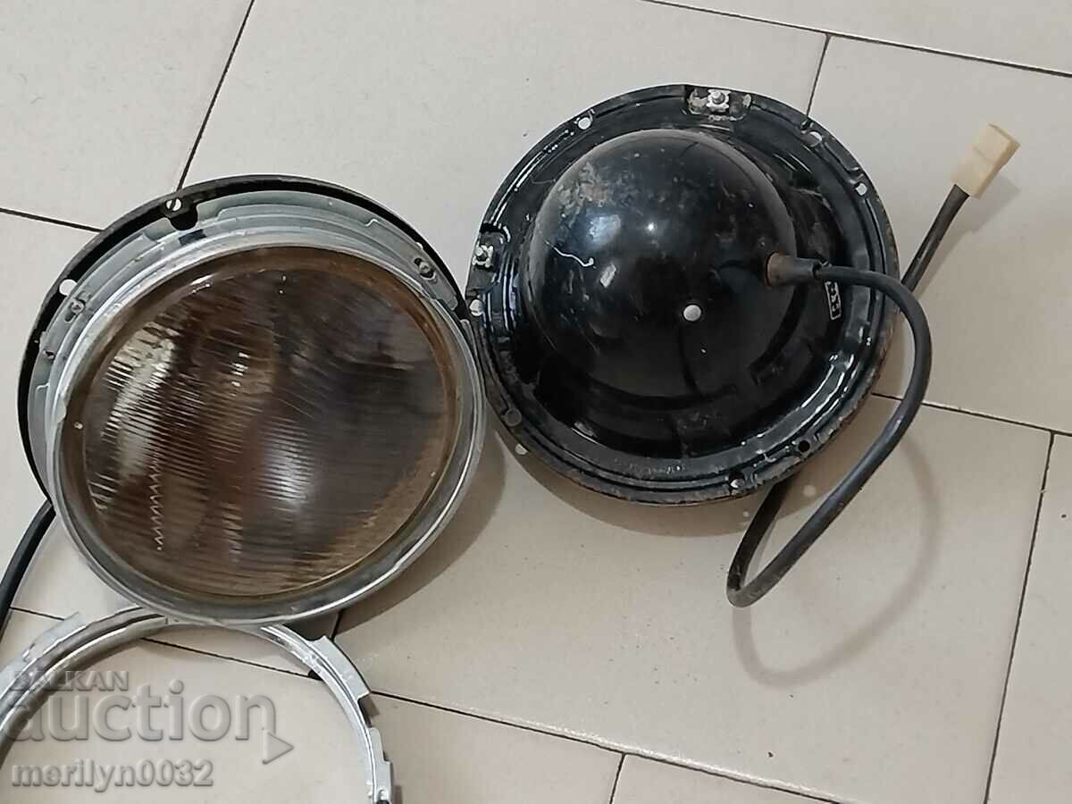 Faruri pentru autocamion ZIL-130 becuri reflectoare din sticla cu preț 68.00 BGN | € 34.77