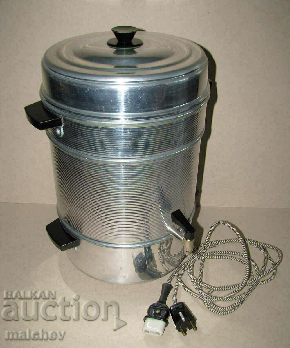 Unused Russian electric aluminum juicer with cable, clean