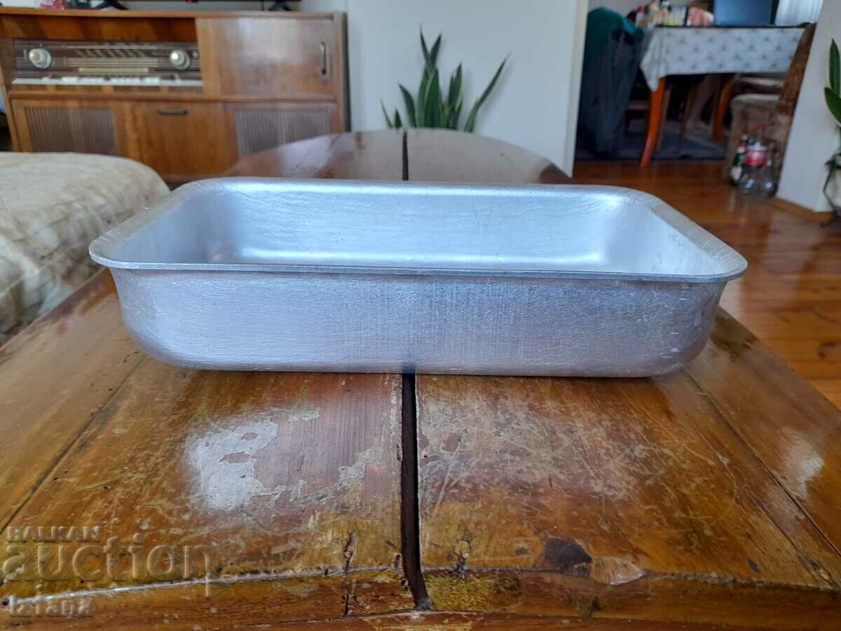 Old aluminum tray, casserole