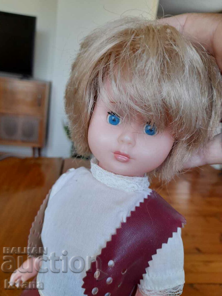 Old doll with price 53.00 BGN | € 27.10 Old doll with price 53.00 BGN | € 27.10