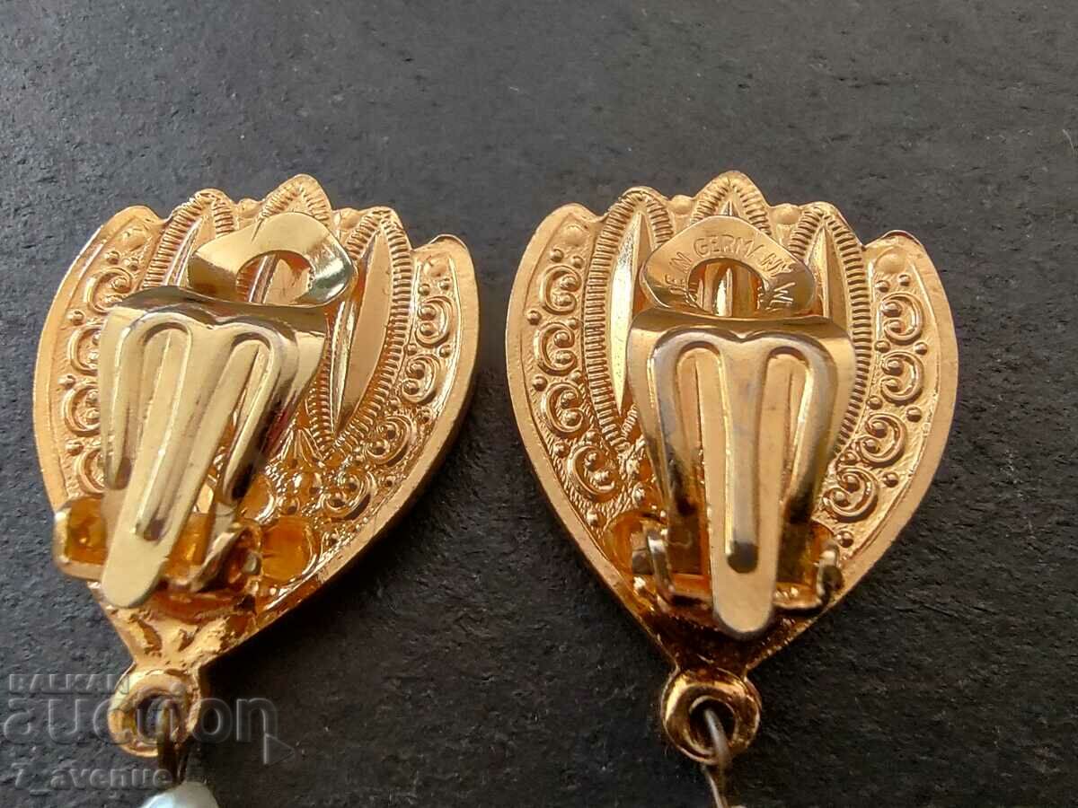 Auction Earrings w.germany, before 1989, gold plating, pearls, 11.07.2024 Auction Earrings w.germany, before 1989, gold plating, pearls, 11.07.2024