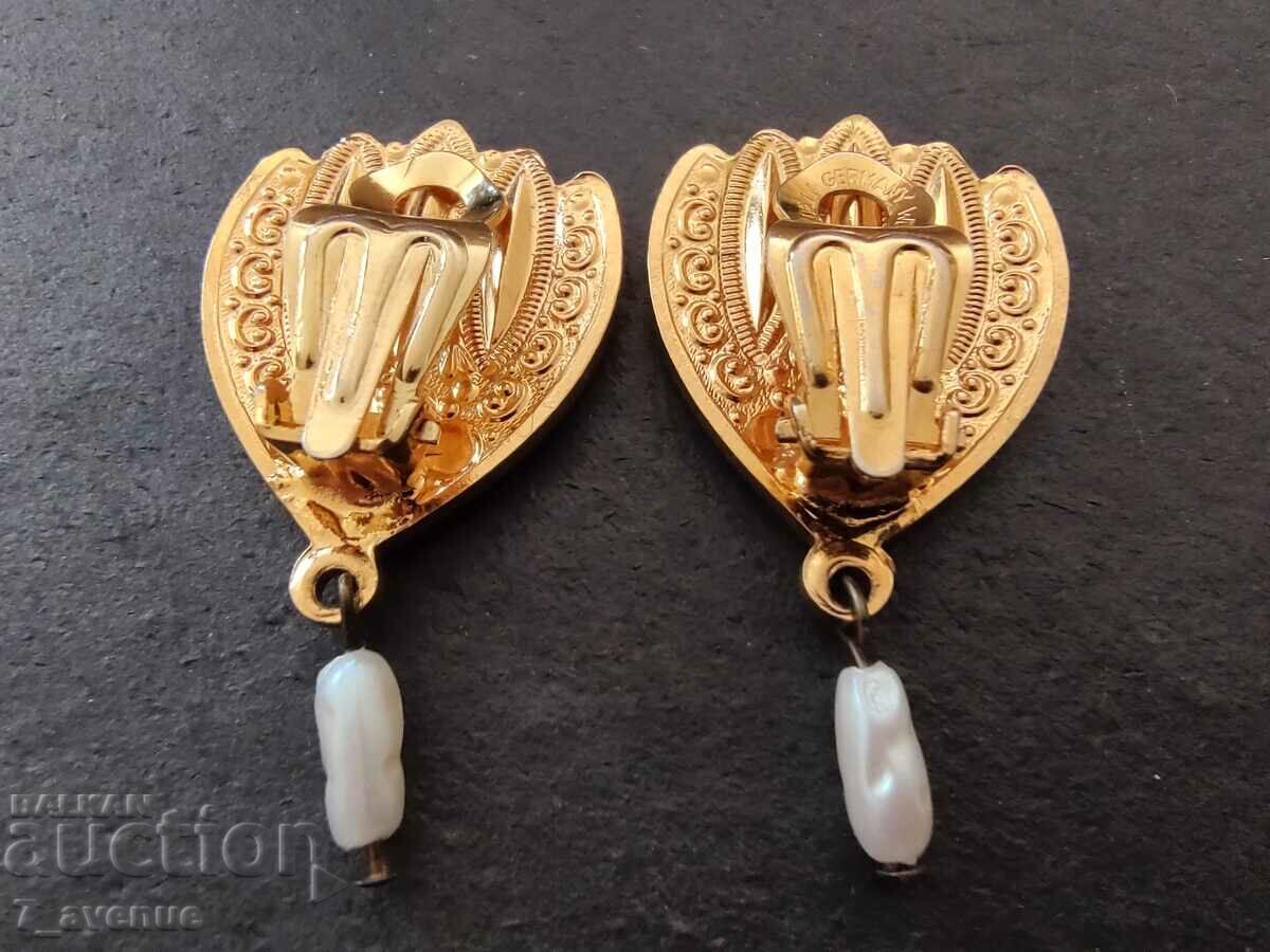 Delivery of Earrings w.germany, before 1989, gold plating, pearls, 11.07.2024 Delivery of Earrings w.germany, before 1989, gold plating, pearls, 11.07.2024