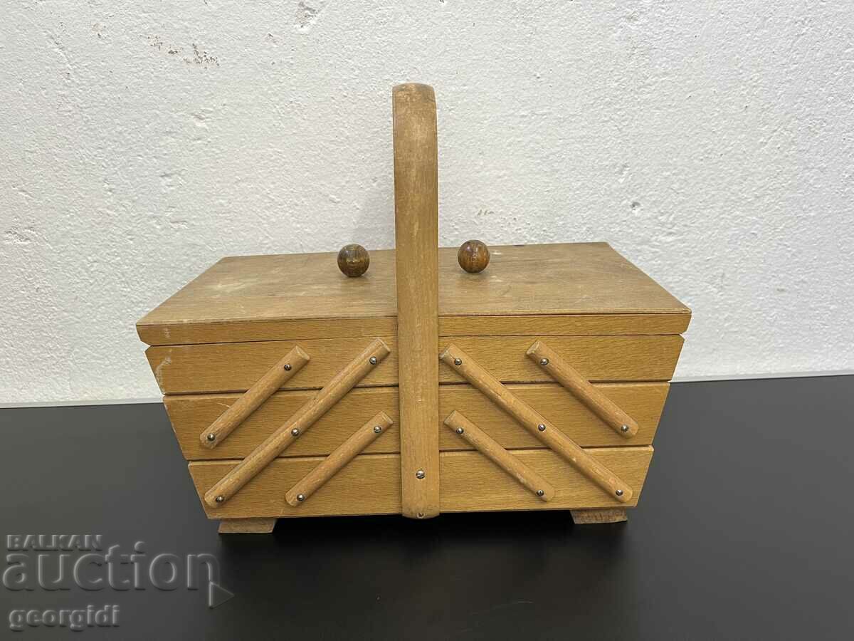 Wooden kinkaleria / box / chest. #5648