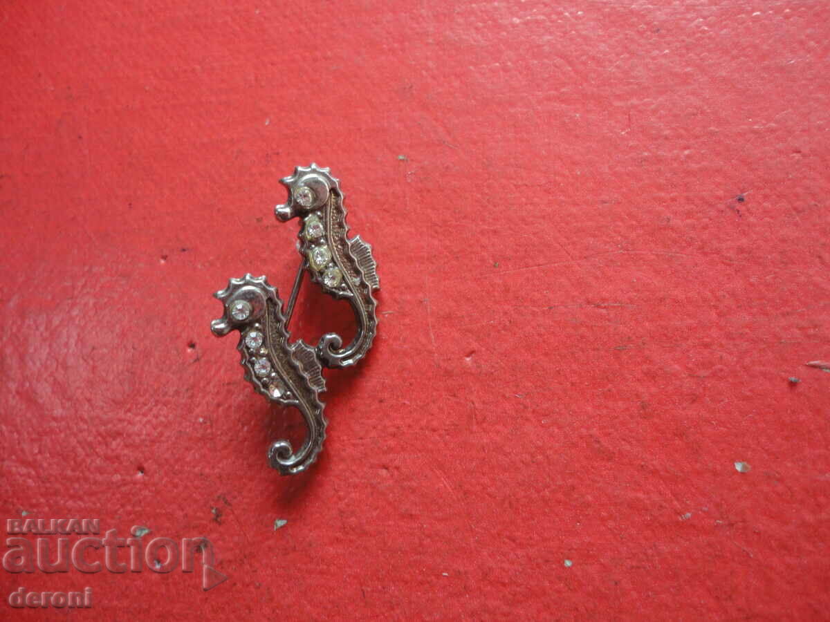 Amazing dragonfly brooch with price 10.00 BGN | € 5.11 Amazing dragonfly brooch with price 10.00 BGN | € 5.11