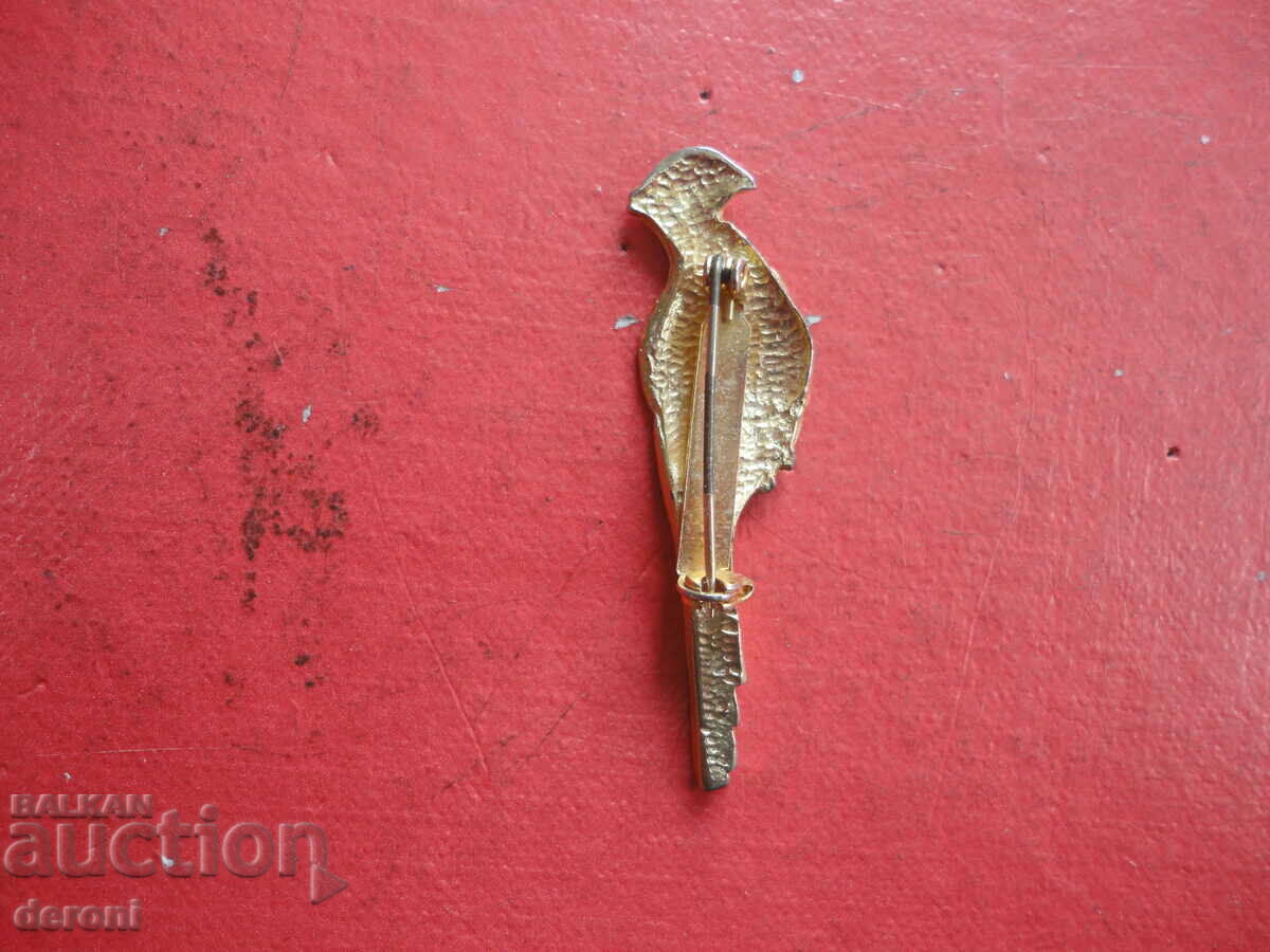 Auction Gold plated enamel bird brooch Auction Gold plated enamel bird brooch