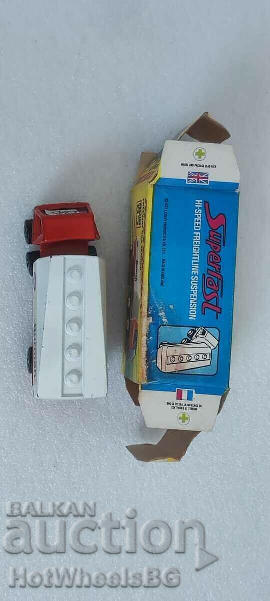 MACHBOX LESNEY -No 63B Freeway Gas Tanker 1973 - 5