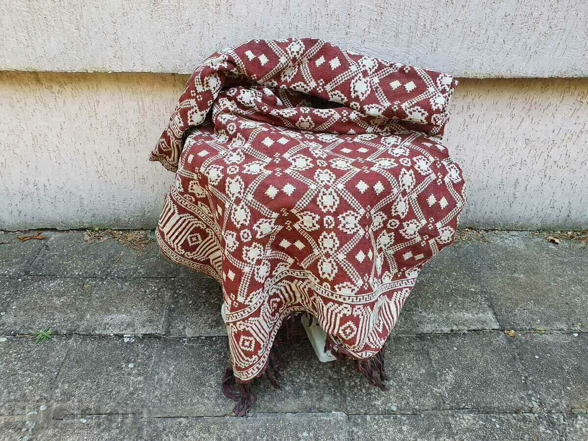 I am selling an old double-sided carpet - 100% wool. I am selling an old double-sided carpet - 100% wool.