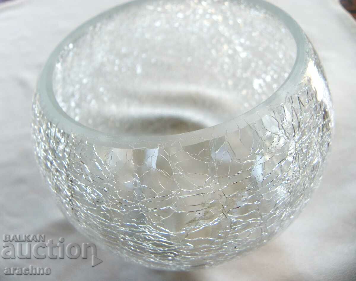 Auction  British Cracked Glass Bowl