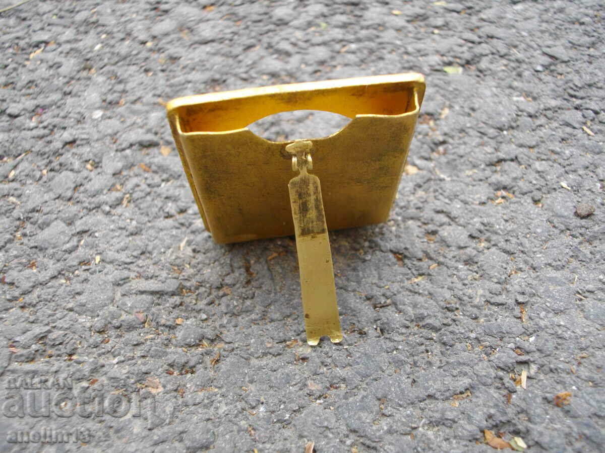 Auction AN OLD GILT ENAMEL PICTURE FRAME Auction AN OLD GILT ENAMEL PICTURE FRAME