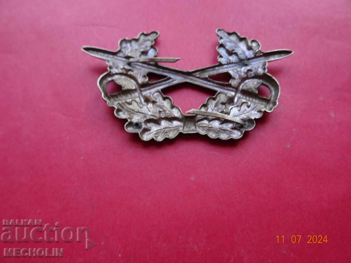 Auction  COLLECTOR'S BOW BRONZE England