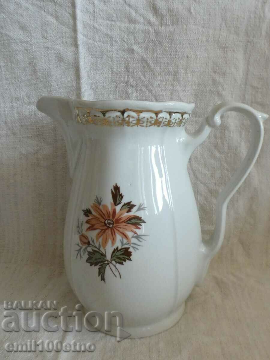 Κανάτα κρασιού παλιά βουλγαρική πορσελάνη Kosta Yordanov Vidin με τιμή 30.00 BGN | € 15.34