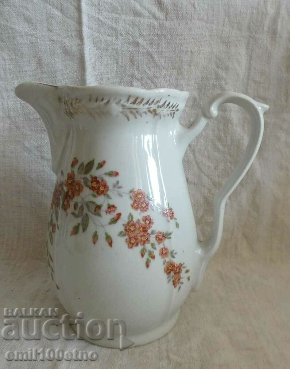 Κανάτα κρασιού παλιά βουλγαρική πορσελάνη Kosta Yordanov Vidin με τιμή 30.00 BGN | € 15.34 Κανάτα κρασιού παλιά βουλγαρική πορσελάνη Kosta Yordanov Vidin με τιμή 30.00 BGN | € 15.34