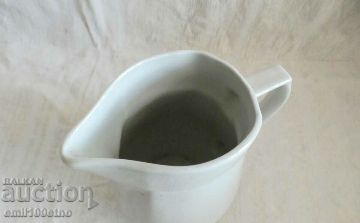 Licitație Urcior mic de vin, porțelan bulgar vechi