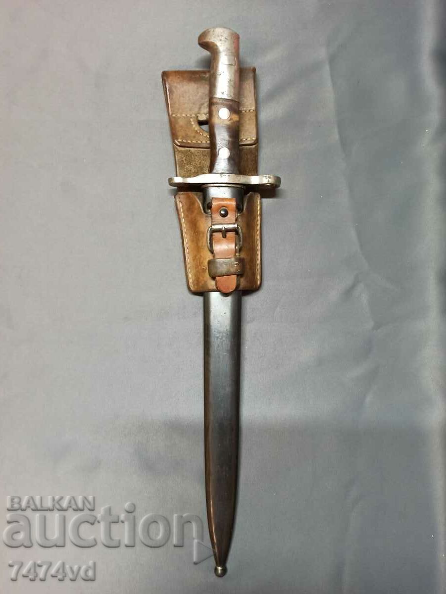 Swiss bayonet Elsener Schwyz, leather lopus