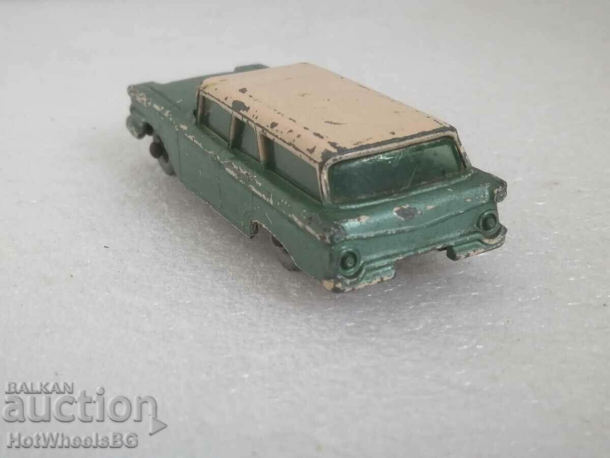 Delivery of - MATCHBOX LESNEY. No. 31B Ford Station Wagon 1960