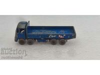 - MATCHBOX LESNEY. No. 20B ERF 68G Truck 1959