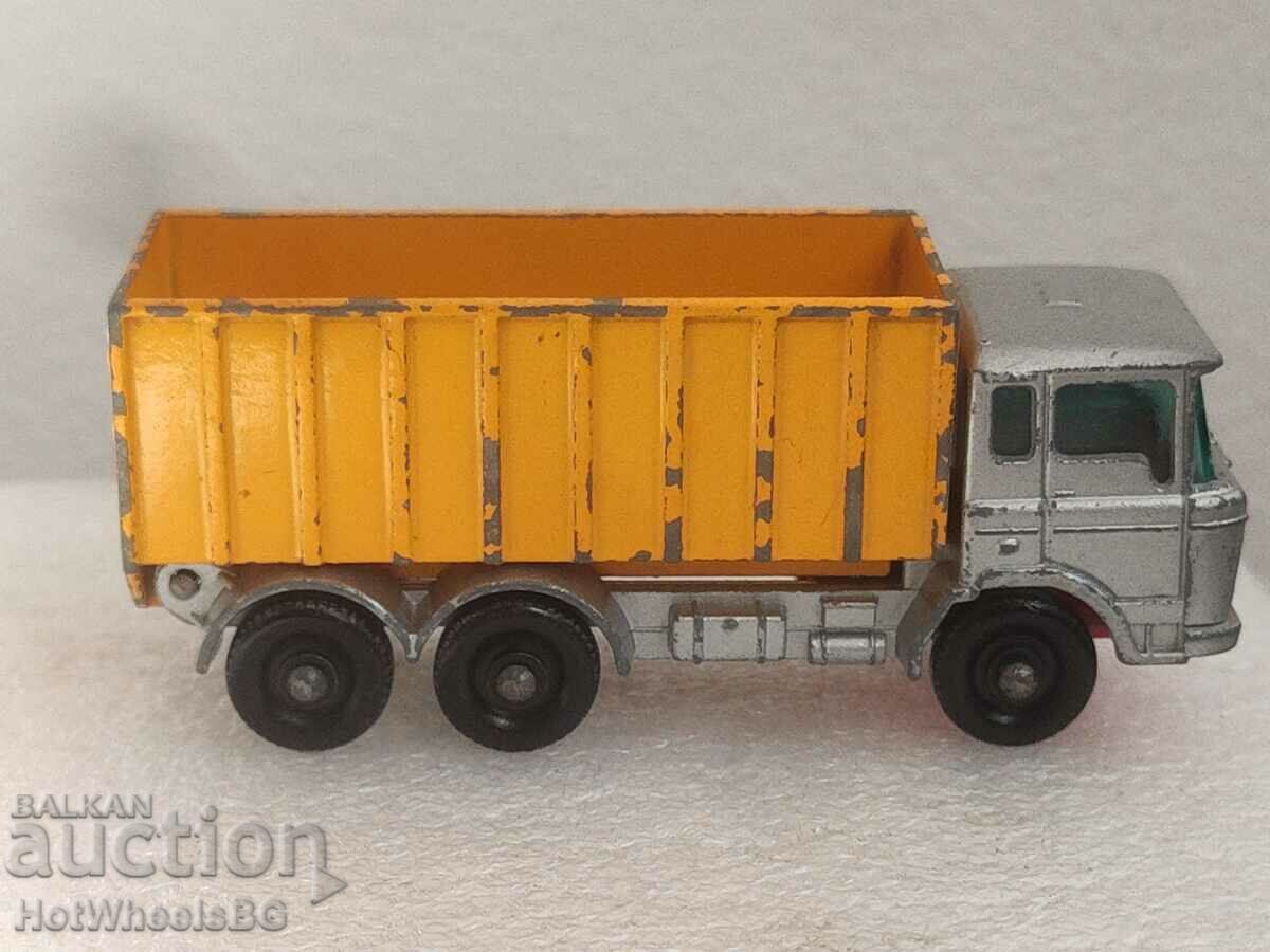 CUTIA DE chibrituri LESNEY. Camion basculant DAF nr. 47C 1968 cu preț 9.99 BGN | € 5.11 CUTIA DE chibrituri LESNEY. Camion basculant DAF nr. 47C 1968 cu preț 9.99 BGN | € 5.11