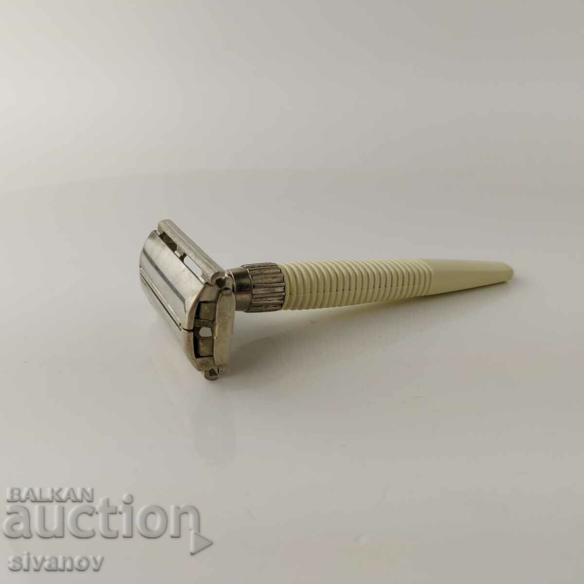 Самобръсначка Gillette Slim Twist Made in England #5606