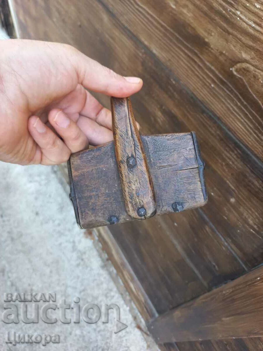 Auction OLD DEVICE FOR PICKING CHAMOMILE COMB Auction OLD DEVICE FOR PICKING CHAMOMILE COMB