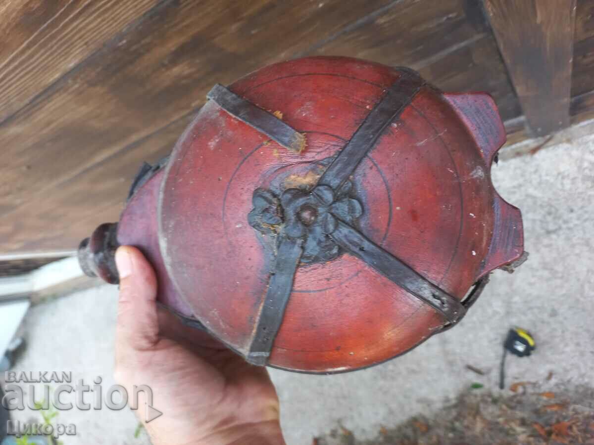 CATARAMA DIN LEMN PAVOUR RENACERE cu preț 90.00 BGN | € 46.02 CATARAMA DIN LEMN PAVOUR RENACERE cu preț 90.00 BGN | € 46.02