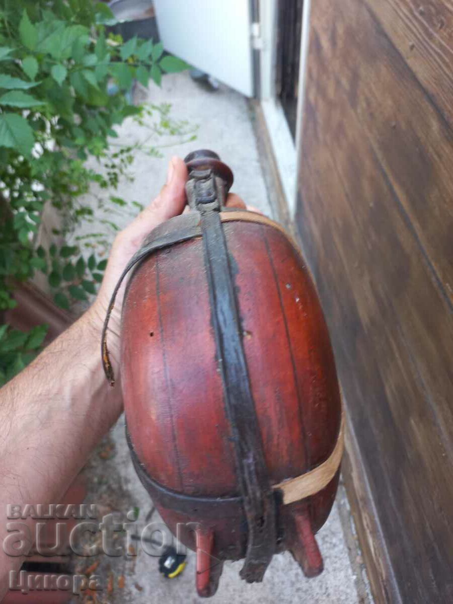 Licitație CATARAMA DIN LEMN PAVOUR RENACERE Licitație CATARAMA DIN LEMN PAVOUR RENACERE