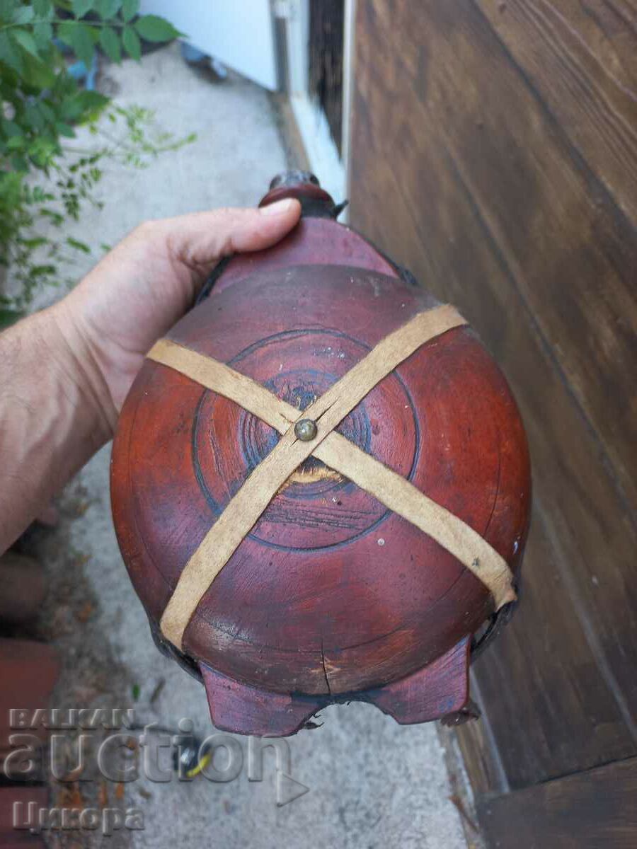 Livrarea CATARAMA DIN LEMN PAVOUR RENACERE Livrarea CATARAMA DIN LEMN PAVOUR RENACERE