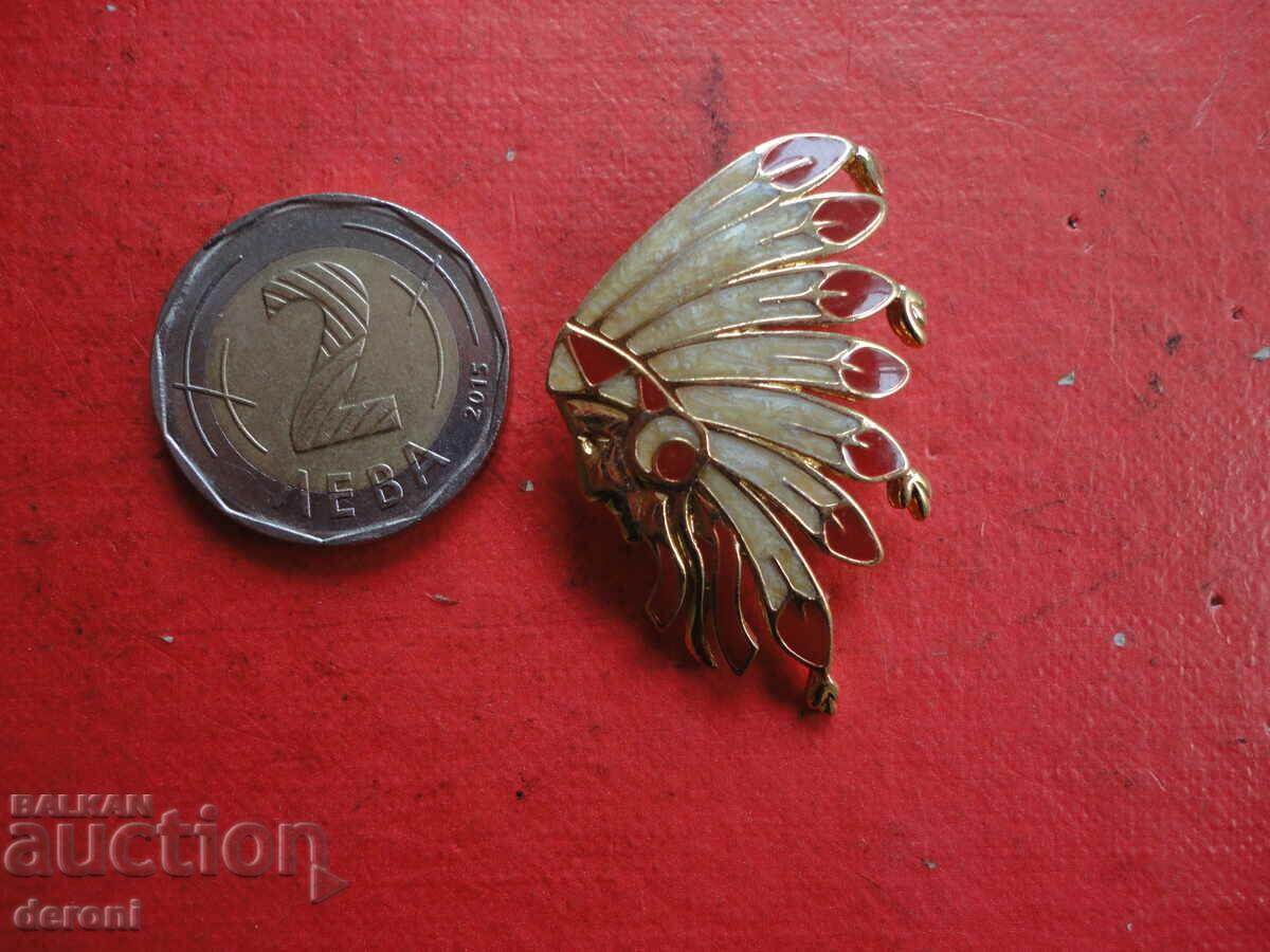 Gold Plated Badge Badge Native American Chief Enamel