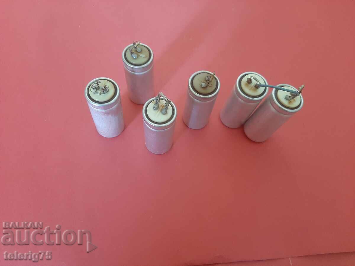 Auction Capacitors MK 4.5mF+-10%, 250V-6 pieces Auction Capacitors MK 4.5mF+-10%, 250V-6 pieces