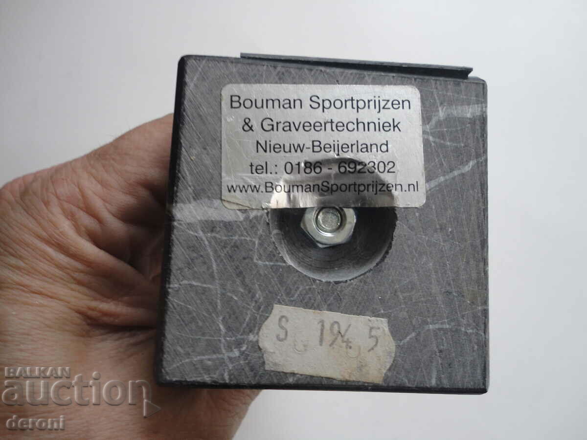 Delivery of Sports prize cup prize 10 Delivery of Sports prize cup prize 10