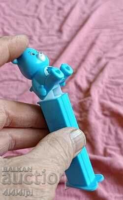 Candy box with price 3.00 BGN | € 1.53 Candy box with price 3.00 BGN | € 1.53