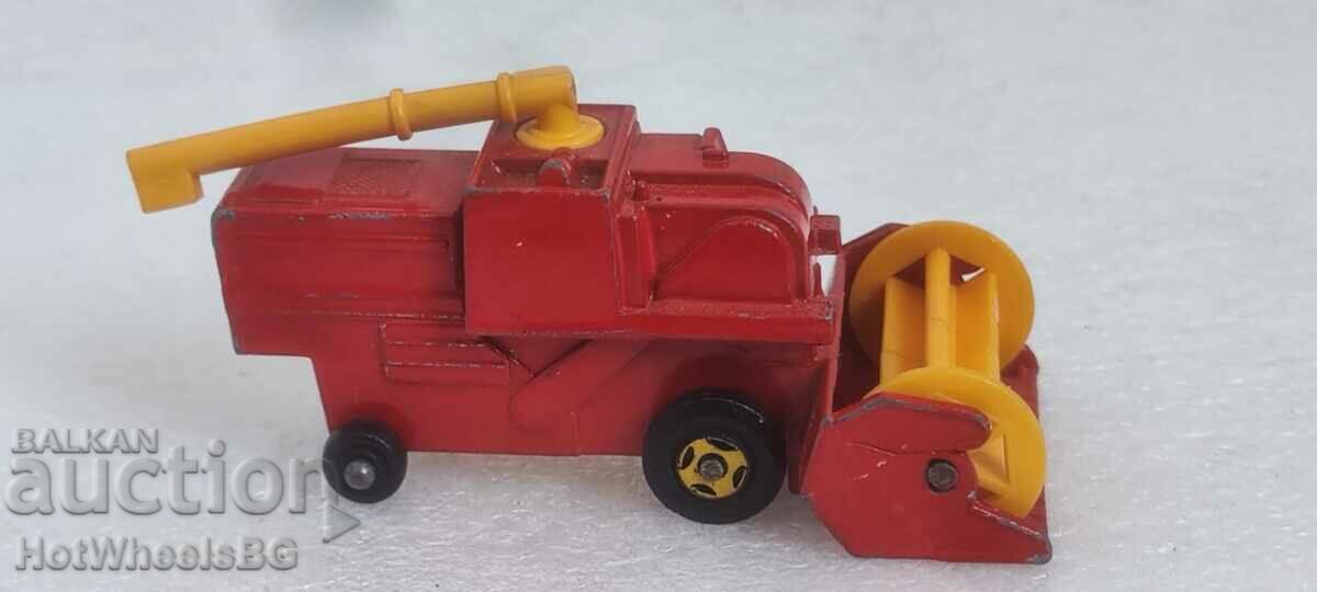 MATCHBOX LESNEY No 51C Combine Harvester 1977 with price 4.99 BGN | € 2.55 MATCHBOX LESNEY No 51C Combine Harvester 1977 with price 4.99 BGN | € 2.55
