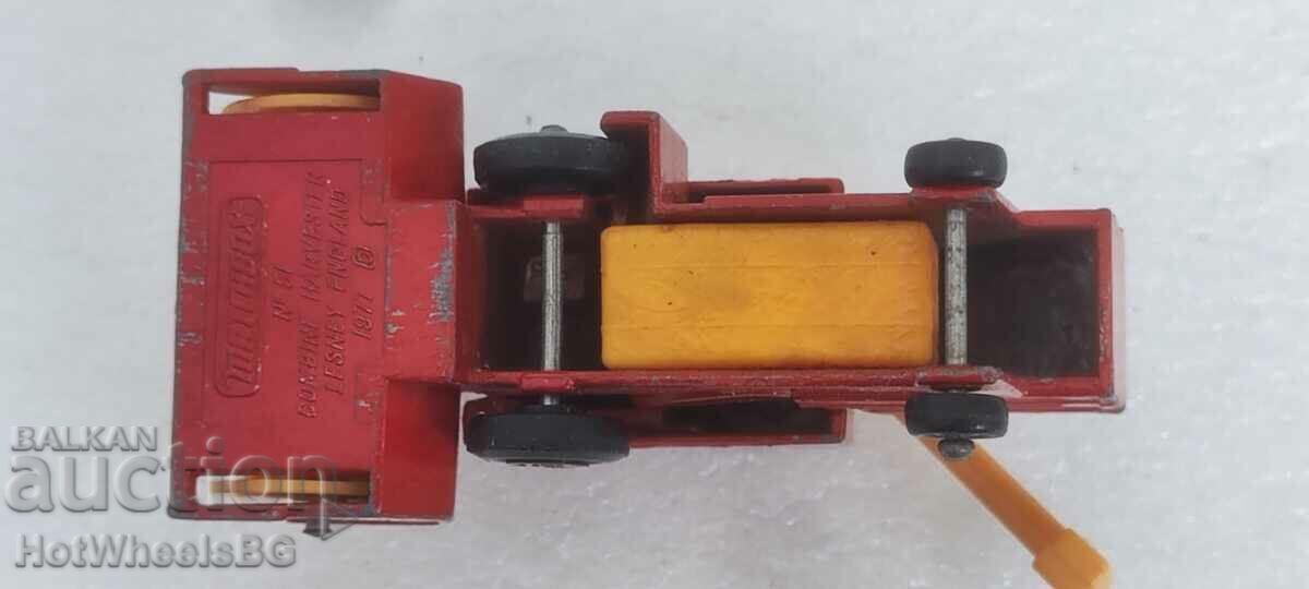 MATCHBOX LESNEY No 51C Combine Harvester 1977 - 6 MATCHBOX LESNEY No 51C Combine Harvester 1977 - 6