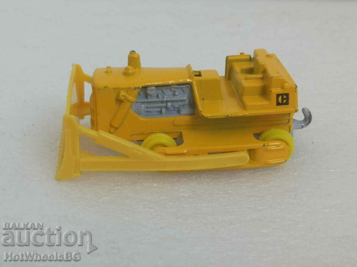 MATCHBOX LESNEY No 64D Caterpillar Bulldozer 1979 with price 2.99 BGN | € 1.53 MATCHBOX LESNEY No 64D Caterpillar Bulldozer 1979 with price 2.99 BGN | € 1.53