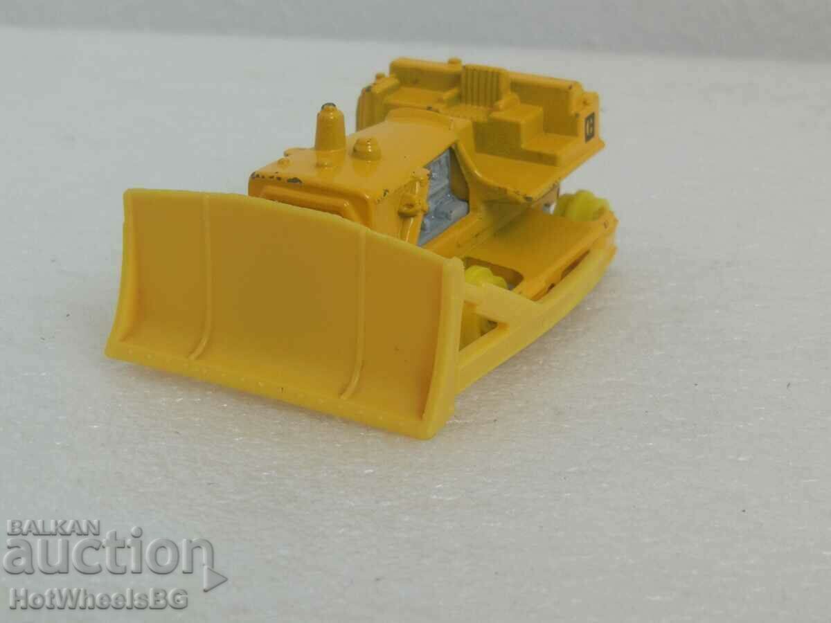 Auction MATCHBOX LESNEY No 64D Caterpillar Bulldozer 1979 Auction MATCHBOX LESNEY No 64D Caterpillar Bulldozer 1979