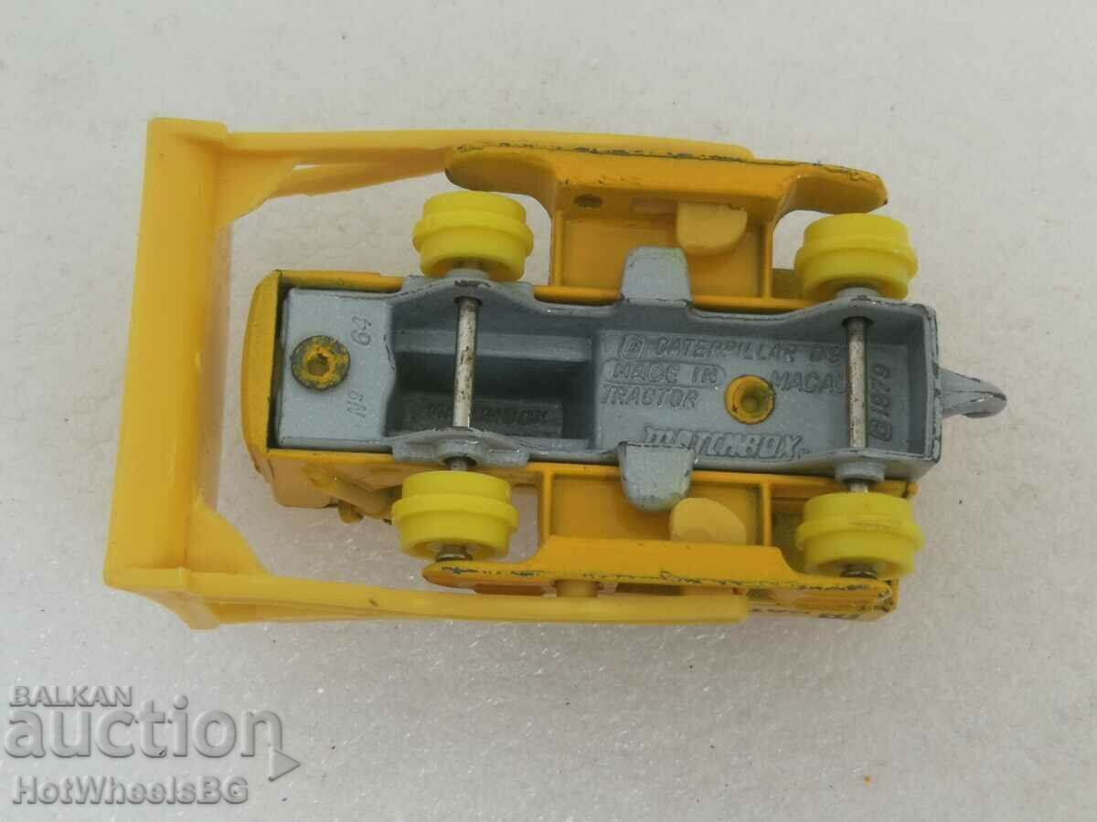MATCHBOX LESNEY No 64D Caterpillar Bulldozer 1979 - 5 MATCHBOX LESNEY No 64D Caterpillar Bulldozer 1979 - 5
