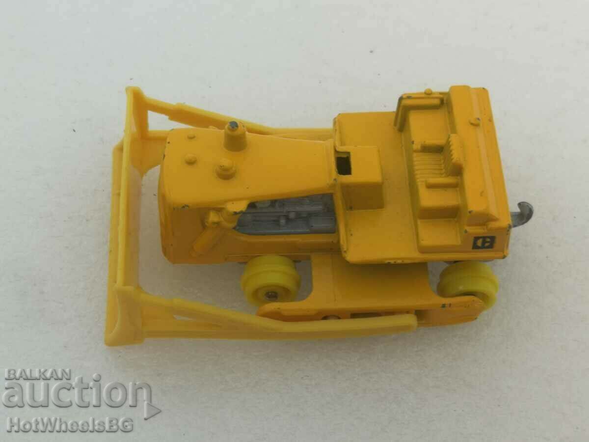 MATCHBOX LESNEY No 64D Caterpillar Bulldozer 1979 - 6 MATCHBOX LESNEY No 64D Caterpillar Bulldozer 1979 - 6