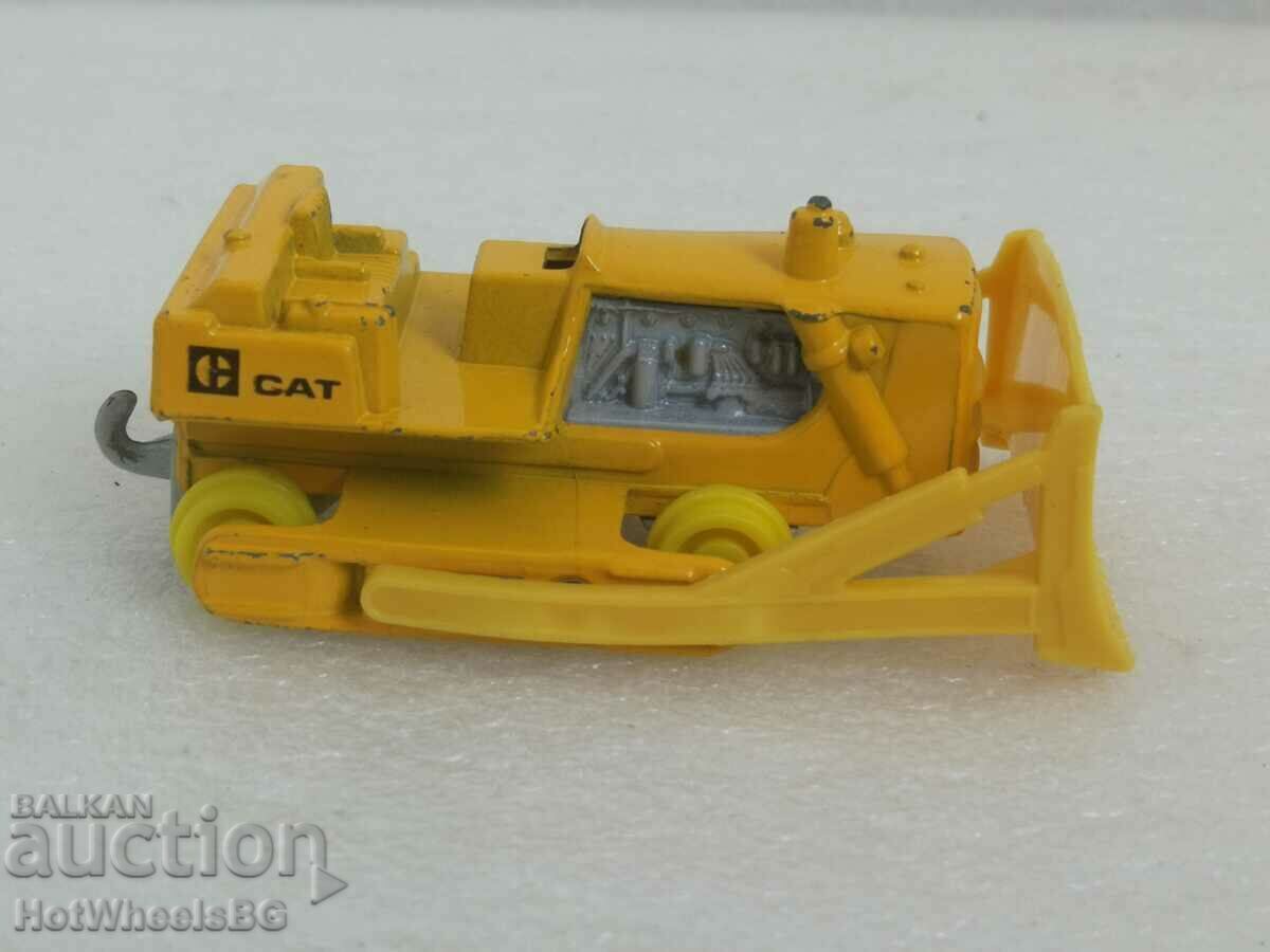 MATCHBOX LESNEY No 64D Caterpillar Bulldozer 1979 MATCHBOX LESNEY No 64D Caterpillar Bulldozer 1979