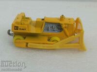 MATCHBOX LESNEY No 64D Caterpillar Buldozer 1979